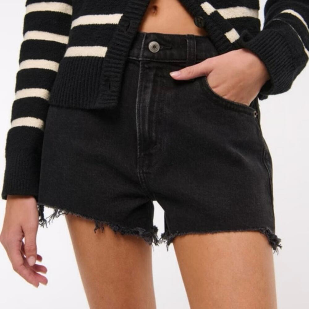 Abercrombie Curve Love Black Sz 35 20 Fray Hem The Mom Short High Rise 3” EUC